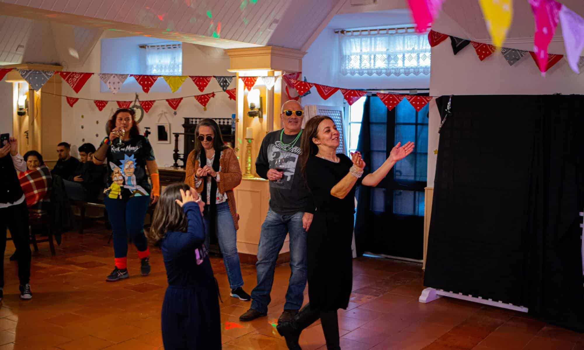 Rocking Party with Friends and Live Band